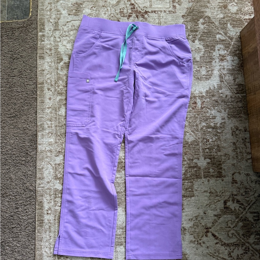 FIGS Lavender Straight-Leg Scrub Pants with Teal Drawstring